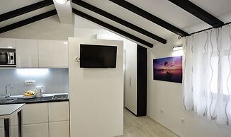 Kuzma Rooms 2
