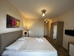 Deniz Otel