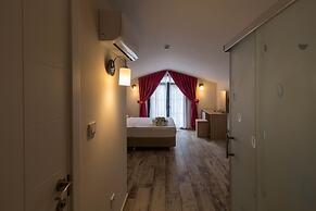 Deniz Otel