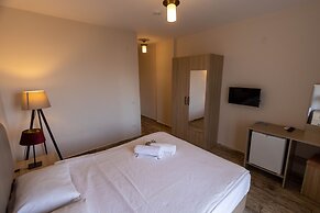 Deniz Otel