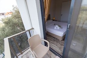 Deniz Otel