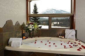 A Bear and Bison Inn
