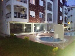 Lux Ev