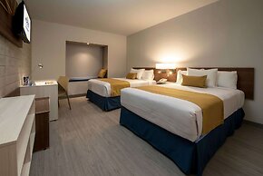 Microtel Inn & Suites by Wyndham Irapuato