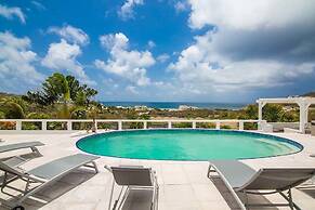 Alizee by Island Properties Online