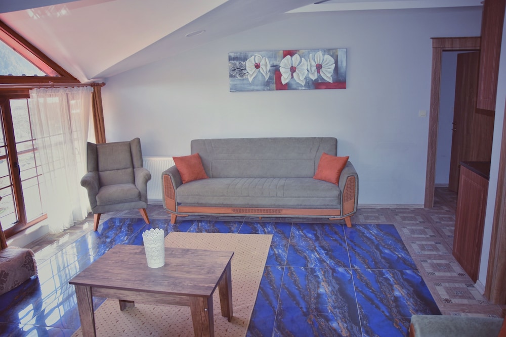 Huzur Otel