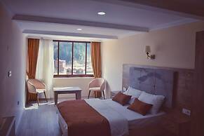 Huzur Otel