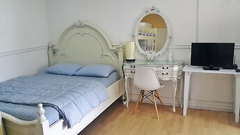 Bella Guesthouse