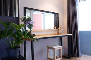 Mango 10 House