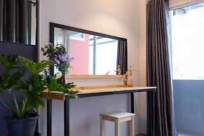 Mango 10 House