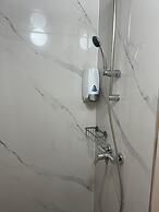 Hotel Thania