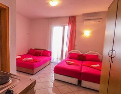 Anel Apartments