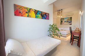 Arlene Suites