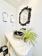 Arlene Suites