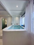 Arlene Suites