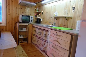 Wild Caribou Wilderness Cabin