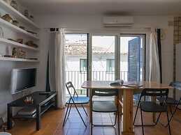Family flat with parking near beach