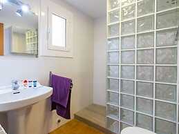 Family flat with parking near beach
