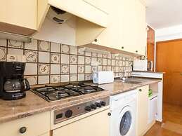 Family flat with parking near beach
