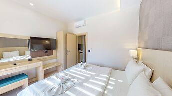 Marika Beach Hotel