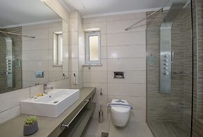 Marika Beach Hotel