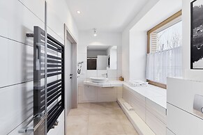 Hel Apartments