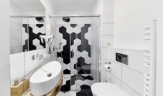 Hel Apartments