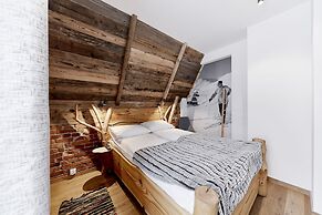 Hel Apartments