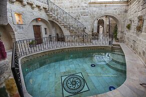 Royal Cave Hotel