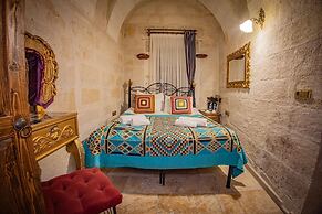 Royal Cave Hotel