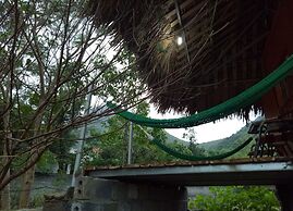 Cuc Phuong Bungalow