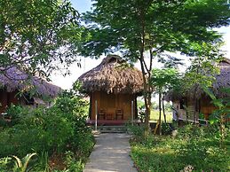 Cuc Phuong Bungalow