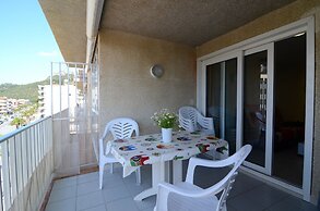 Apartamentos Rocamaura I