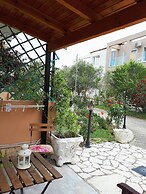Antzela Apartments