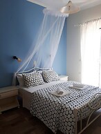 Antzela Apartments