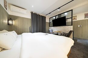 Hotel Yaja Guri Sutaek