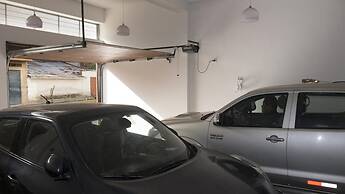 Hotel Shelter