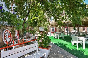 Otel Türk Evi