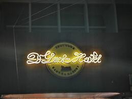 Dluck Hostel