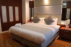 JJ Suites - Your Home on 11
