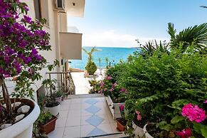 Blue Bay Hotel