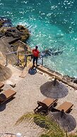 Blue Bay Hotel