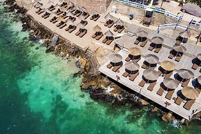 Blue Bay Hotel