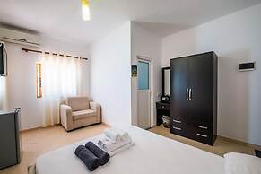 Blue Bay Hotel