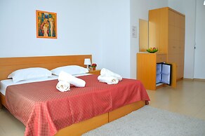 Pastarella Beachfront Resort