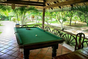Q Bungalows