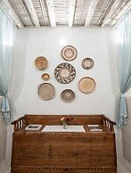Rose Traditional House