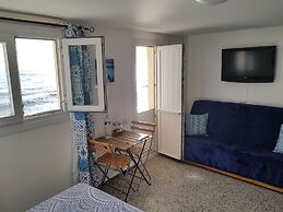 Bed and Breakfast by the Sea