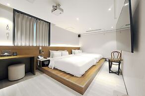 Brown-Dot Hotel Gwangyang Deokrye