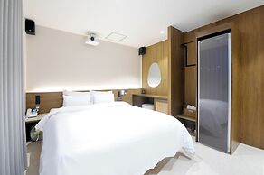 Brown-Dot Hotel Gwangyang Deokrye